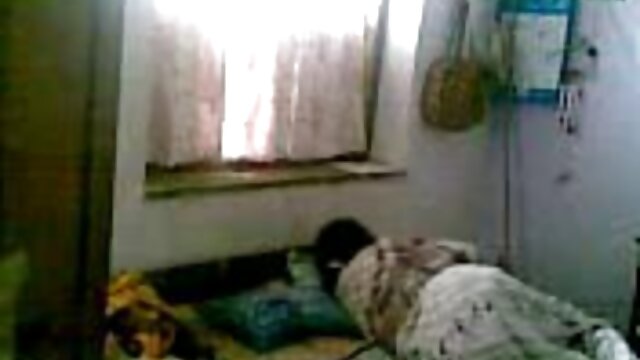 Sophie gậy một máy rung trong cô phim se x đam mỹ ấy L.