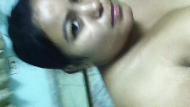 Wifey Fucked ở phía se x vl trước của cô ấy Hubbie
